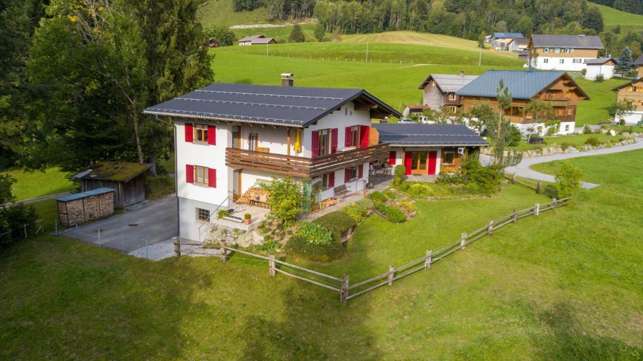 Haus Kipfen Apartment Sibratsgfall Exterior photo